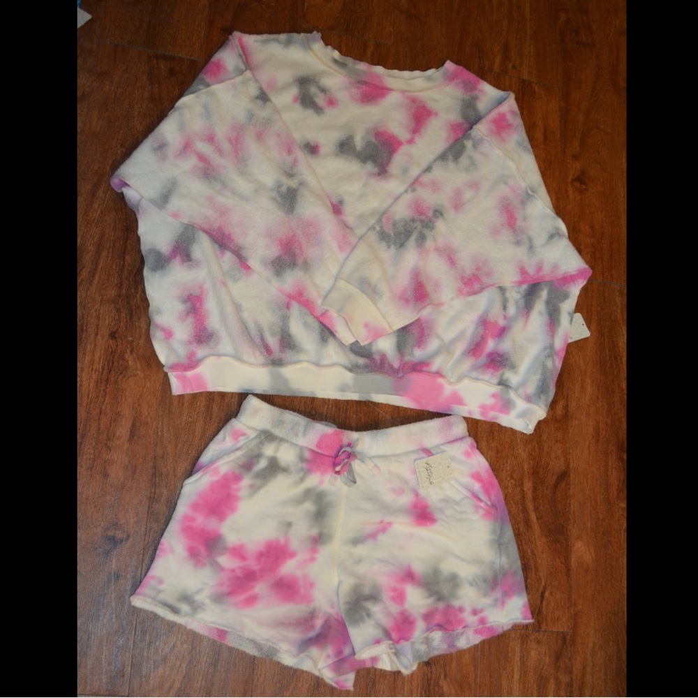 Free People Movement set